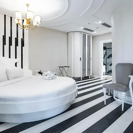 מלון Golden Pars (adults Only) 3*