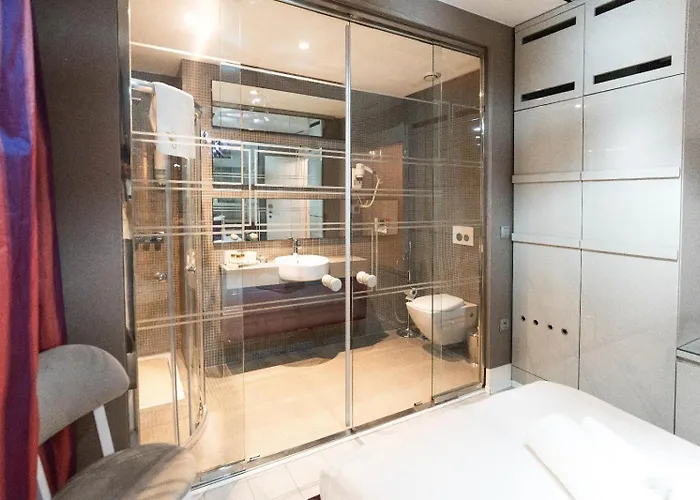 Golden Pars (adults Only) 3*