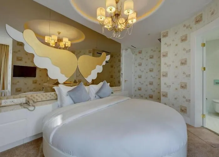 Golden Pars (adults Only)